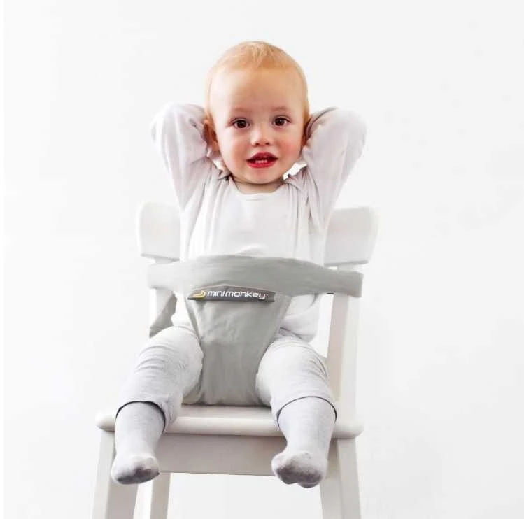 MINIMONKEY MKY_00000396 Vaikiškos kėdutės diržai Mini kėdė 6m+ šviesiai pilka