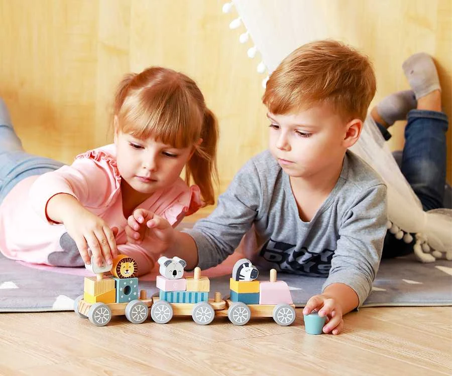 Viga medinis traukinys su vagonais ir gyvūnais PolarB Montessori