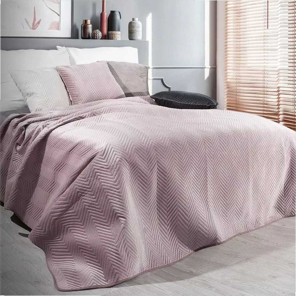 Eurofirany Aksominis dekoratyvinis užtiesalas, 170x210 cm, dvipusis su dygsniuotu raštu, rudas poliesterio uždangalas lovai ar sofai, minkšta lovatiesė miegamajam Lovatiesė
