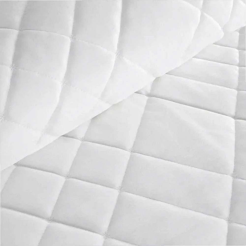 Eurofirany Baltas aksominis dekoratyvinis lovos užtiesalas, 220x240 cm, didelės lovos uždangalas, švelnus poliesterio audinys, elegantiškas miegamojo aksesuaras, minkštas pledas Lovatiesė