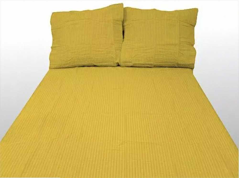 Geltonas vienspalvis gofruotos medvilnės patalynės komplektas, 200x220 cm antklodės užvalkalas su 2 pagalvių užvalkalais, 100% medvilnė, nelyginama patalynė, patvari kokybė, miegamojo tekstilė
