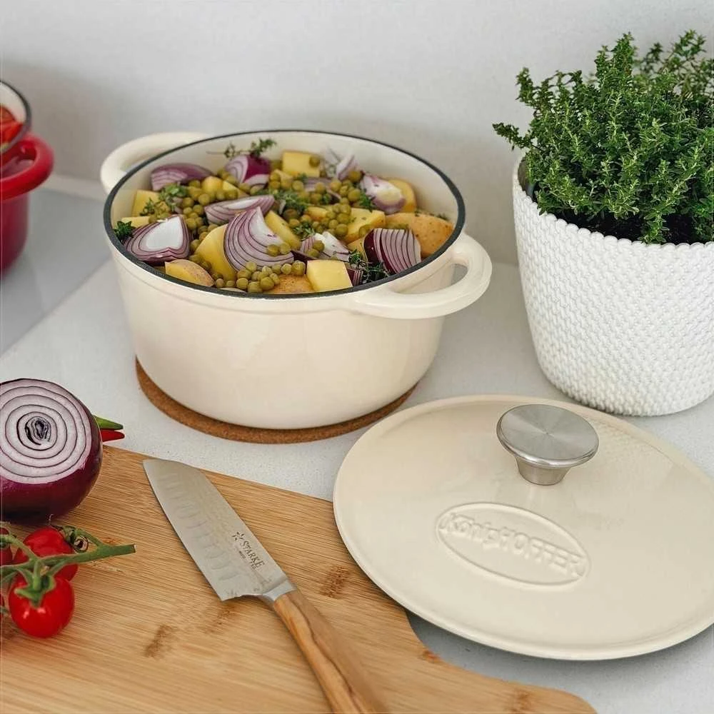 Konighoffer Ketaus emaliuotas troškintuvas 2.8 litro, orkaitei ir viryklei, kreminis glazūruotas, tinkamas indukcijai, ketaus puodas, emaliuotas puodas, 2.8L troškintuvas, troškinimo indas