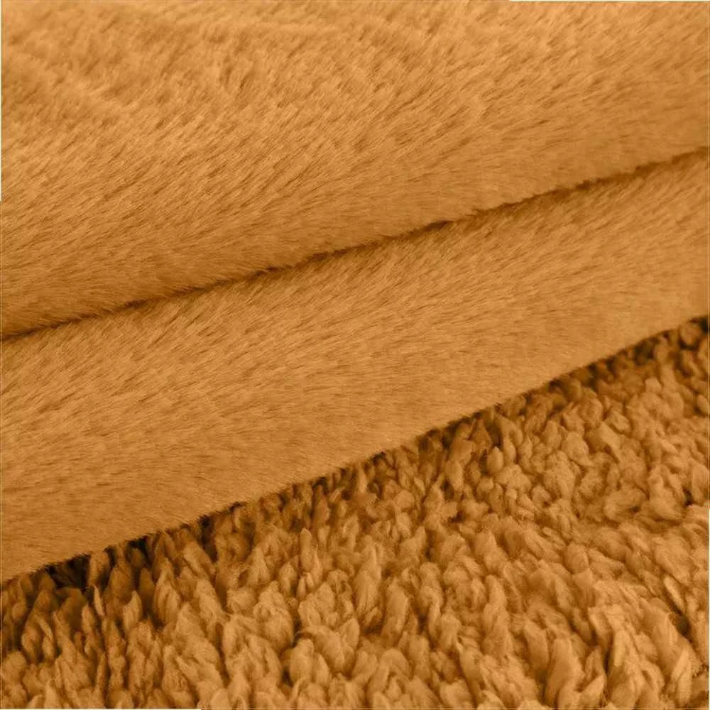 Eurofirany Medaus spalvos dirbtinio kailio dekoratyvinis užtiesalas, 220x240 cm, jaukus lovos ar sofos uždangalas, didelė gramatūra 430 g/m², poliesterio medžiaga, minkštas pledas Lovatiesė