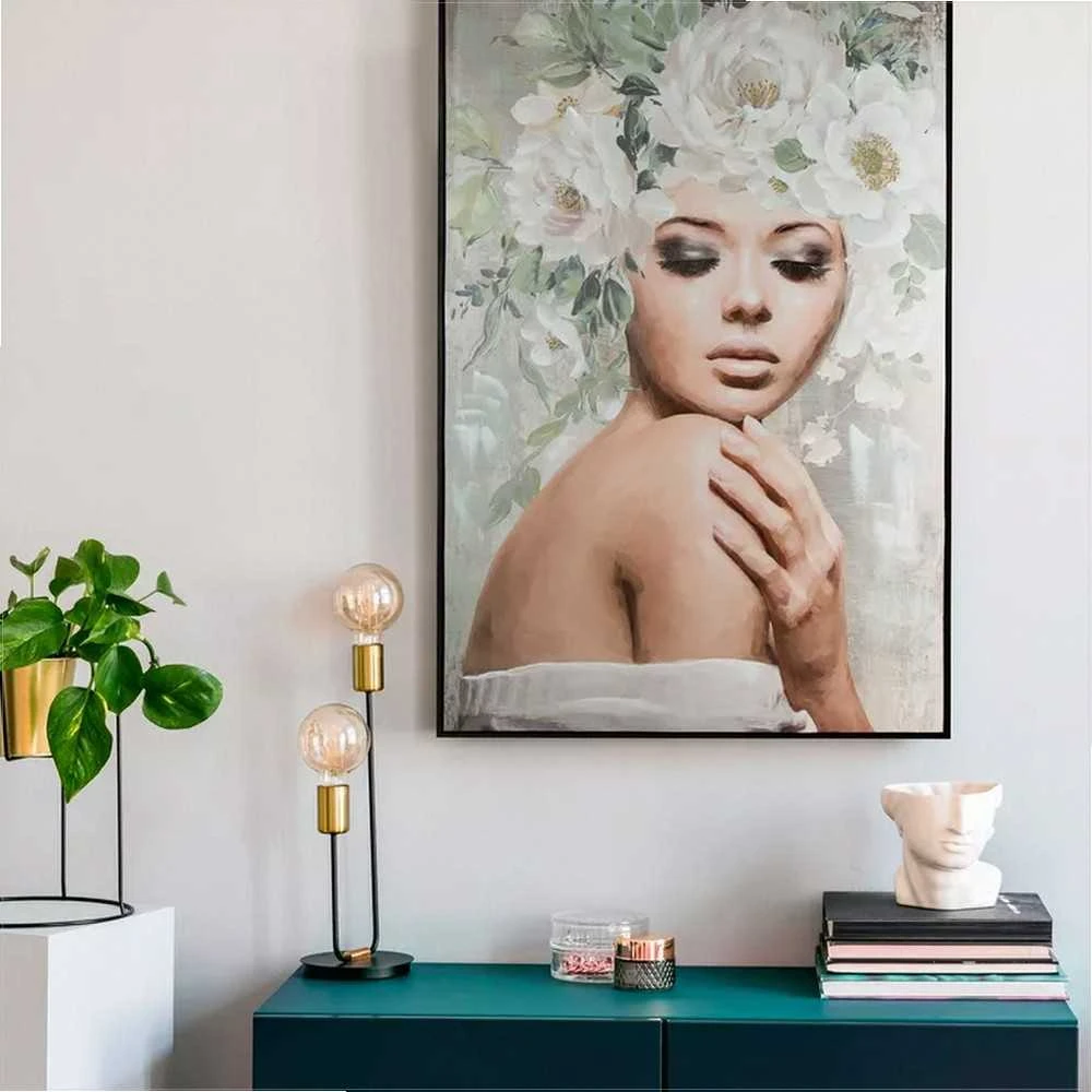 Eurofirany Rankomis tapytas pilkas paveikslas ant drobės Moteris su gėlėmis, 80x120 cm, modernus elegantiškas dekoras, gėlių tapyba, šiuolaikinė sienų dekoracija, interjero detalė