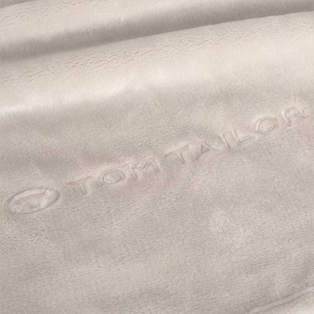 Smėlio spalvos mikropluošto pledas 150x200 cm, minkštas lengvas užtiesalas lovai ar sofai, lengvai prižiūrimas poliesterio uždangalas, šiltas namų tekstilės gaminys