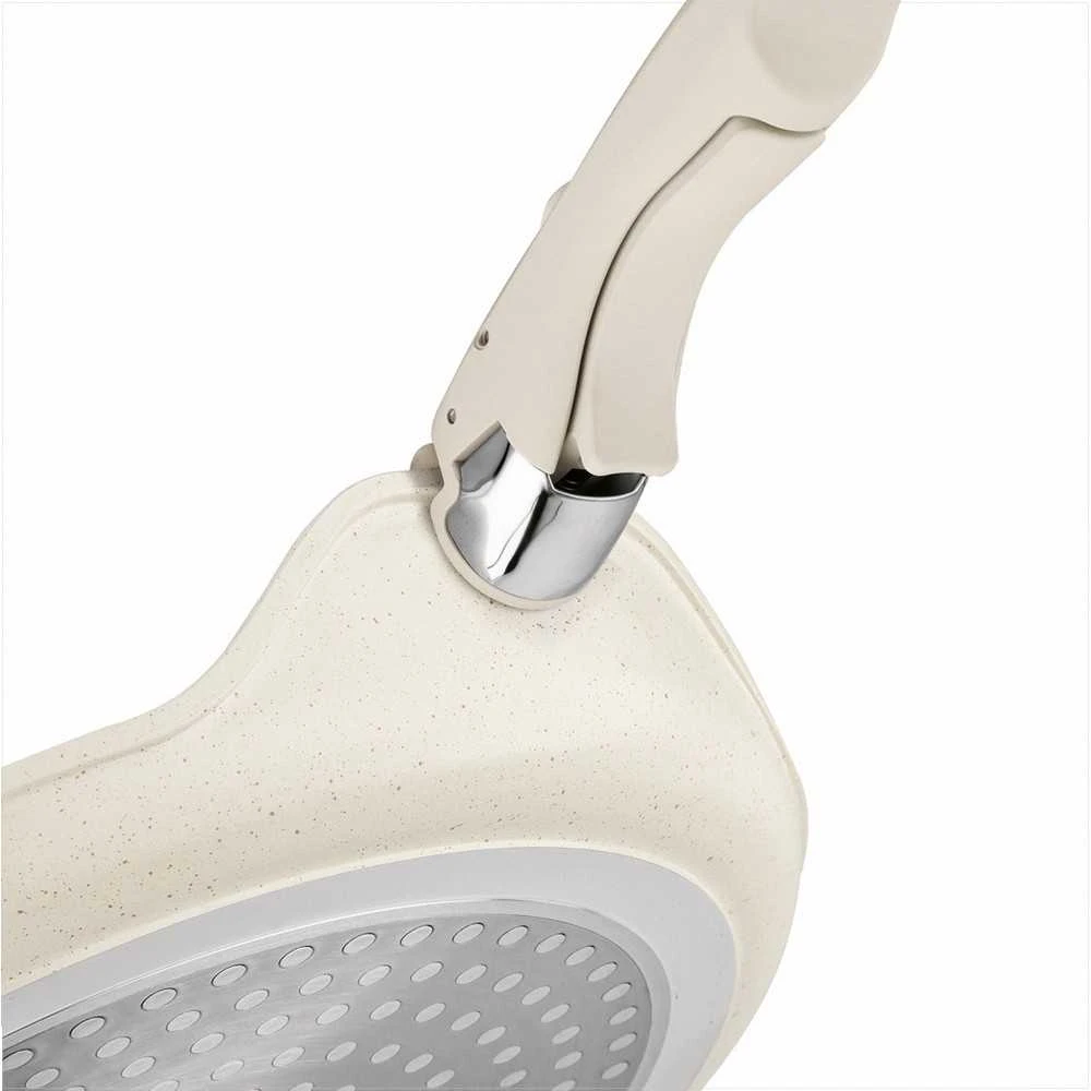 Starke Pro Indukcinė blynų keptuvė 26 cm su nuimama soft-touch rankena, kreminės spalvos neprisvylanti keptuvė lietiniams, keptuvė nuimama rankena, 26 cm neprisvylanti blynų keptuvė, virtuvės indai blynams