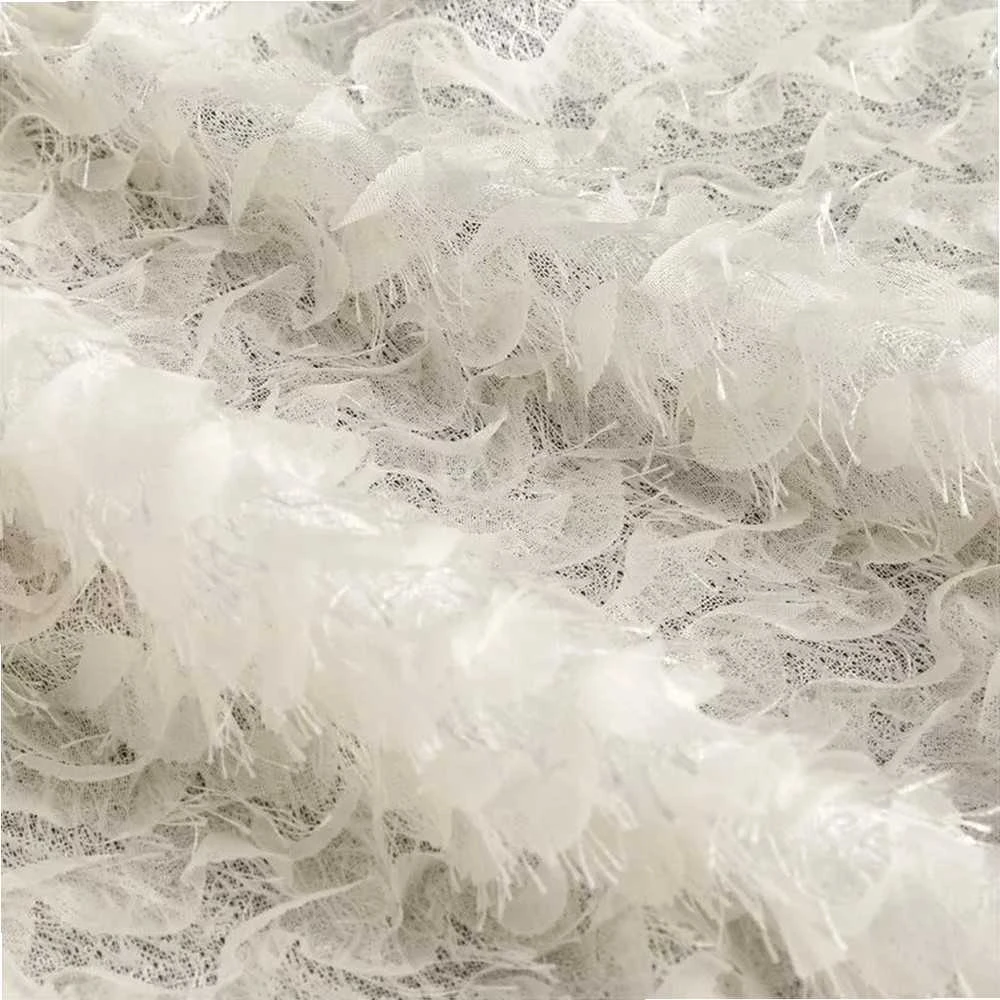 Eurofirany Tamsi kreminė Tiffany užuolaida, 135x250 cm, moherio siūlų dekoracija, tvirtinimas žiedais, poliesterio langų drapiruotė, svetainės dekoras