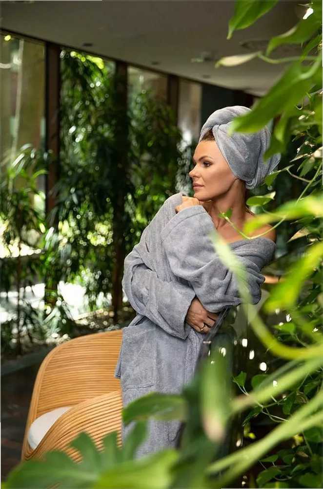 Unisex Egipto medvilnės frotinis chalatas, XL dydis, sidabrinė spalva, 450 g/m² tankis, Giza 95 verpalai, prabangus chalatas, patogus namų drabužis, minkštas vonios chalatas