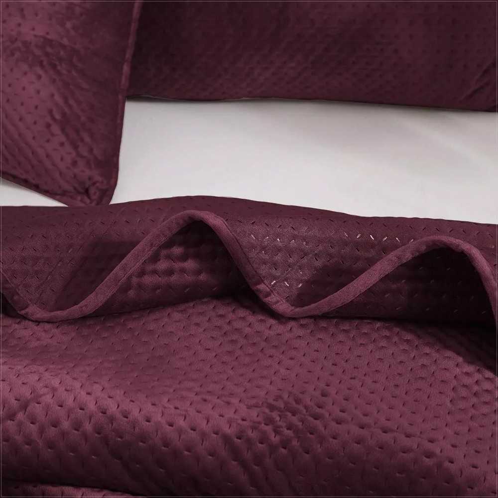 Velvetinis pledas, 240x220 cm, bordo geometrinis pledas, dekoratyvinė lovatiesė, švelnus pledas, modernus miegamojo dekoras, sofa