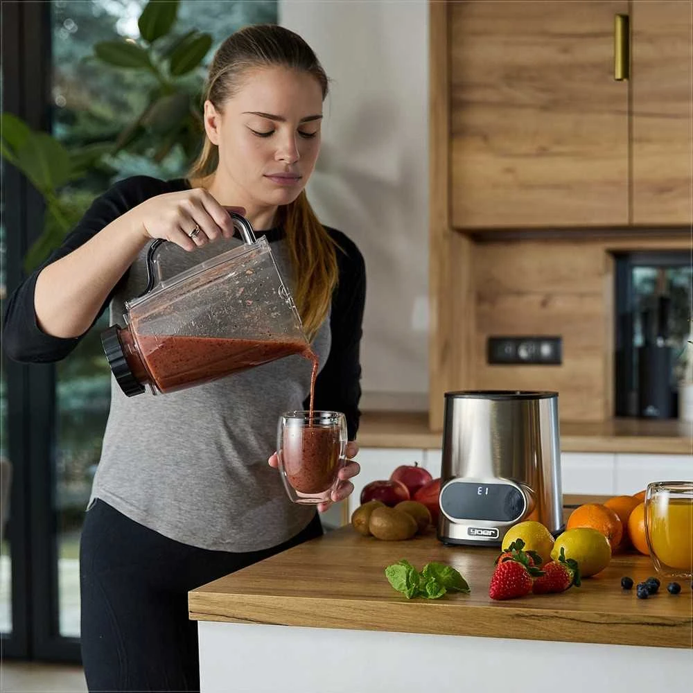 Vitalio Automatinis trintuvas 2.4L 2200W kokteiliams ir sultims, titano ašmenys, tritano ąsotis, nerūdijančio plieno korpusas, didelės galios blenderis, 2.4 litrų virtuvinis kombainas