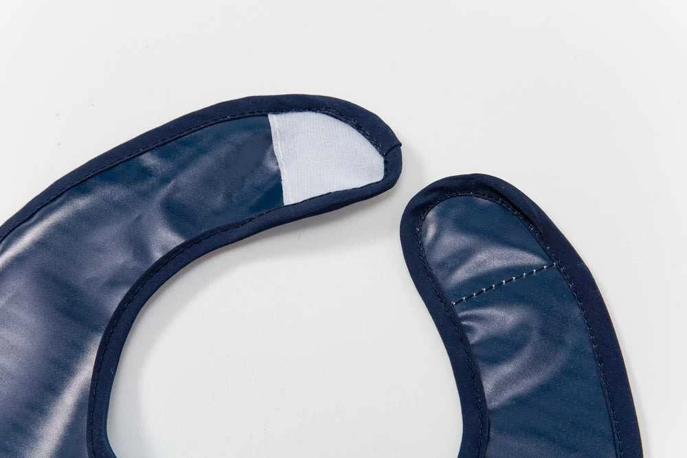 Babytolove 2 minkštų ir vandeniui atsparių seilinukų rinkinys