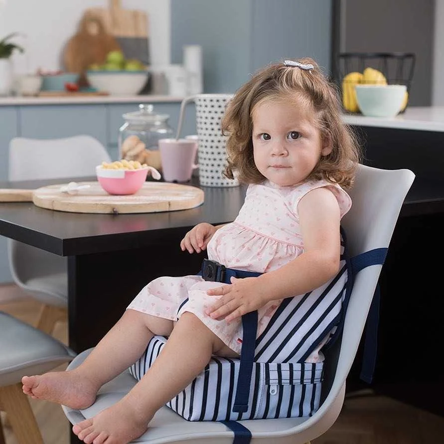 Babytolove „Easy UP“ paaukštinimo kėdutė – mėlynos juostelės