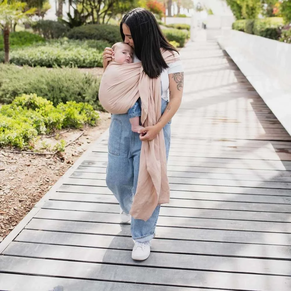 Boba Nosida BOBA Ring Sling, Peony Rožinė