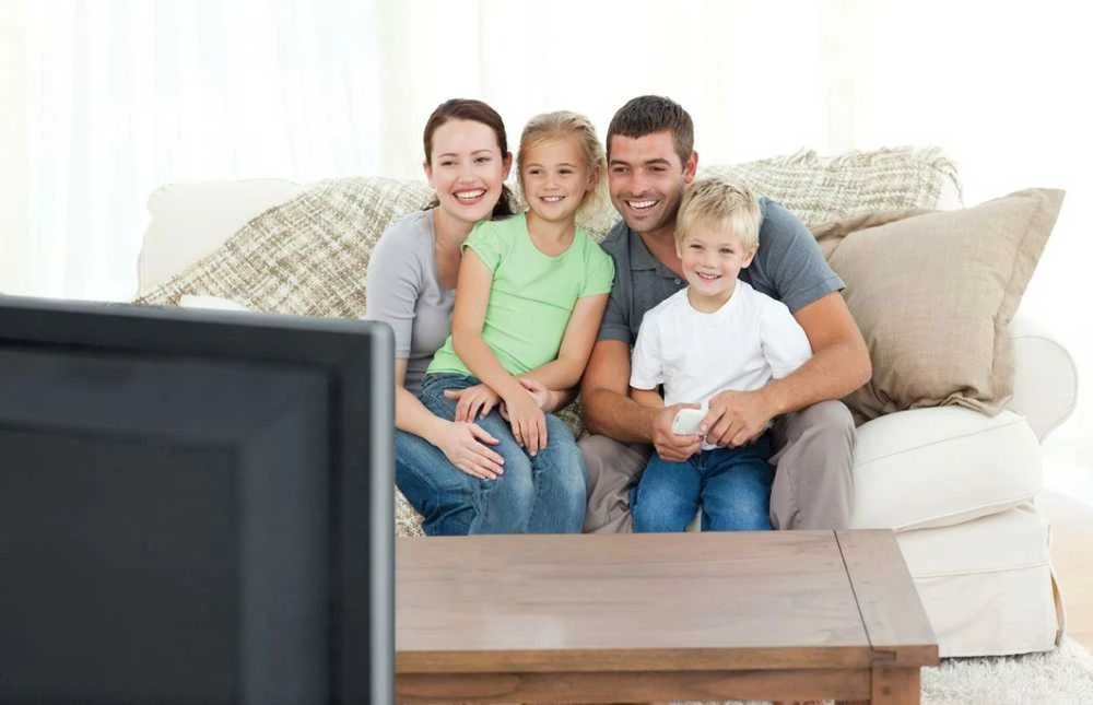 Apsauginiai tvirtinimai televizoriams Dreambaby 2vnt. juodi