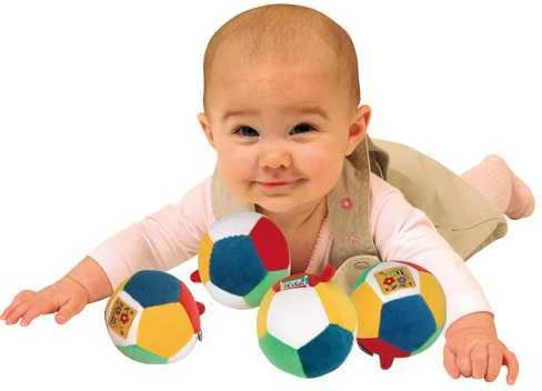 K's Kids Mano pirmasis barškantis kamuolys