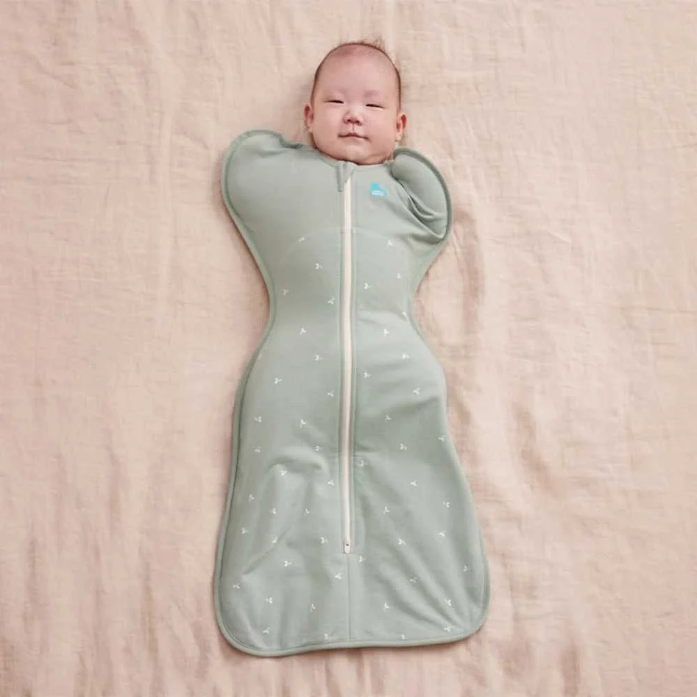 Love To Dream „Swaddle UP“ – NB dydis – alyvuogių šakelė – 1 ŽINGSNIS – SUDĖTI 1,5