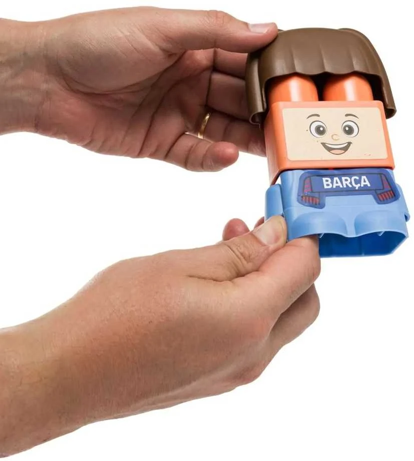 „Miniland Barcelona“ tikras edukacinis žaidimas „Emoteam FC Barcelona“.