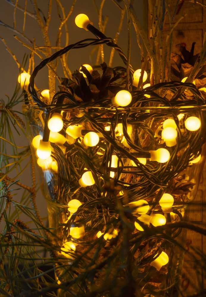 Kalėdinės lemputės Retlux 200 LED šiltai baltos spalvos