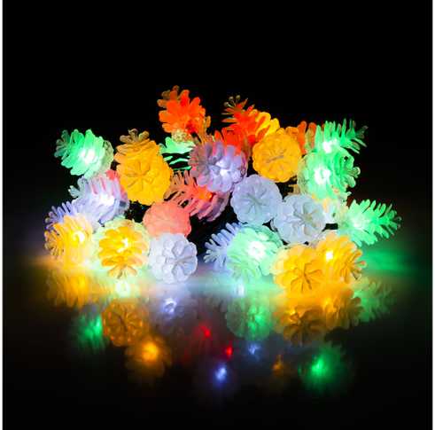 Lempučių girlianda Retlux 40 LED, įvairiaspalvės