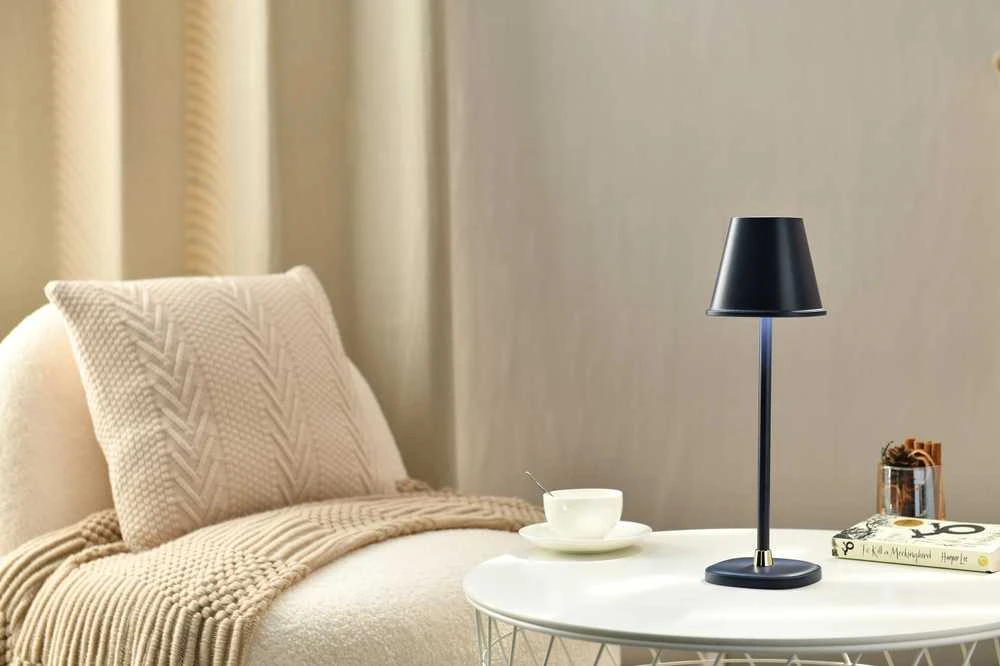 RTL 207 LED stalinis šviestuvas WW 5W RETLUX