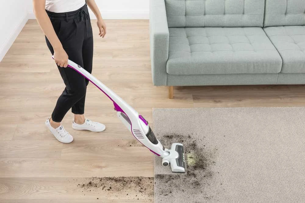 Sencor akumuliatorinis dulkių siurblys 2in1, su nuimamu rankiniu dulkių siurbliu SVC7814VT
