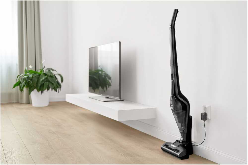 Sencor SVC 0608BK 3 viename belaidis vertikalus dulkių siurblys