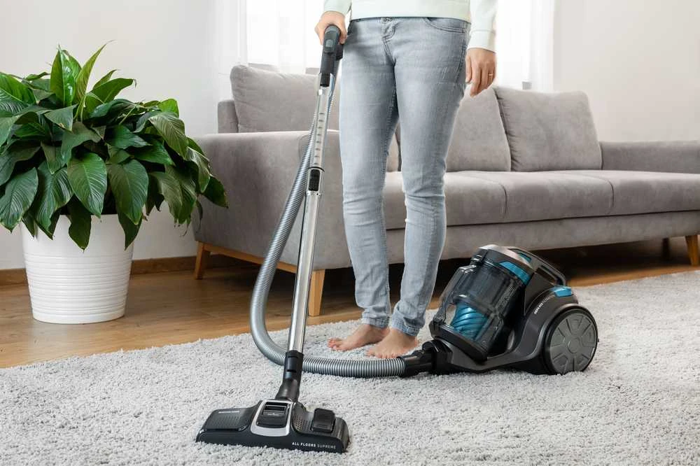 Sencor dulkių siurblys SVC1086TQ 700W(3,5l dulkių talpykla)