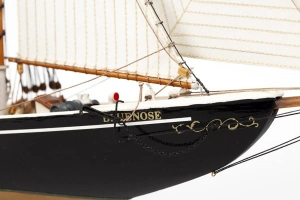 Billing Boats Atsiskaitymo valtys – Bluenose II – medinis korpusas (428350)