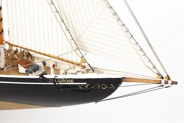 Billing Boats Atsiskaitymo valtys – Bluenose II – medinis korpusas (428350)