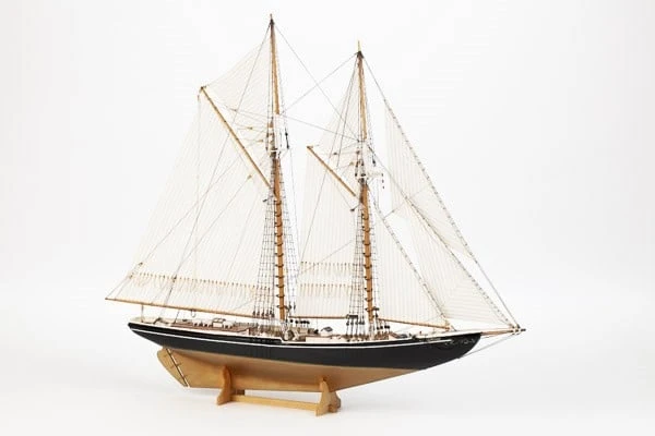 Billing Boats Atsiskaitymo valtys – Bluenose II – medinis korpusas (428350)