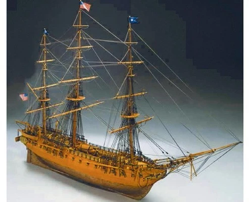 Billing Boats – USS Constitution – Medinis korpusas (439902)