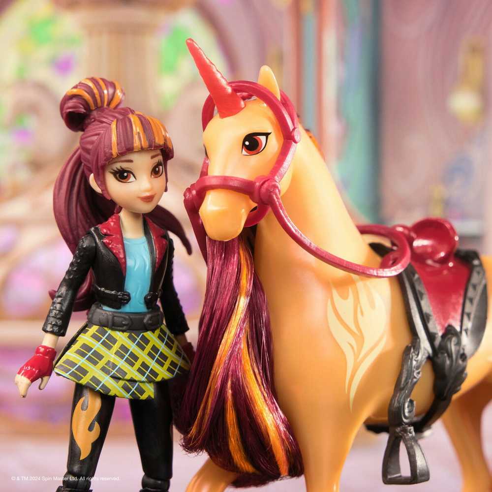 Unicorn Academy Lėlė Valentina ir vienaragis Cinder