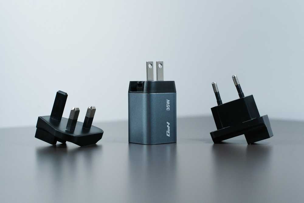 Verbatim - GNC-35 GaN Charger 2 Port 35W USB-A/USB-C