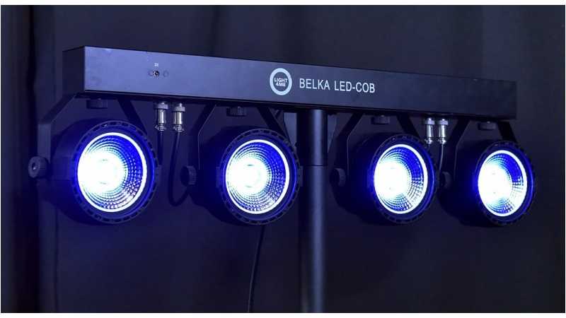 LIGHT4ME T-BAR LED COB PAR 4x30W stovo dangtelis