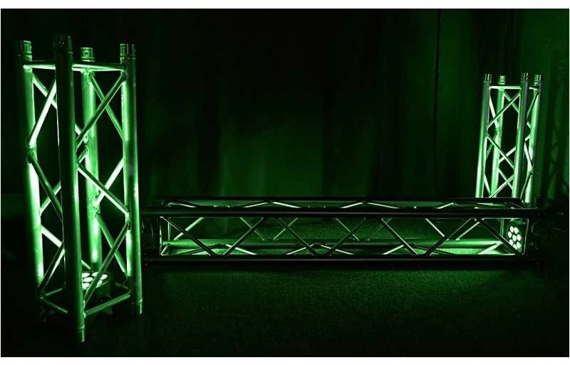 Light4Me L4M TRI PAR 8x9W MKII RGB – RGB LED prožektorius
