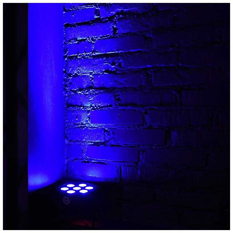 LIGHT4ME TRI PAR Basic 7x9 - LED scenos prožektorius