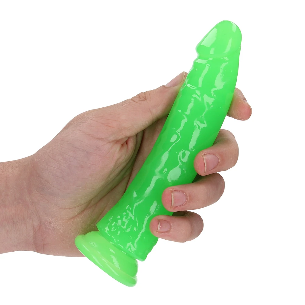 Realrock By Shots Lieknas tikroviškas dildo su siurbimo taurele – švyti tamsoje – 6'' / 15,5 cm