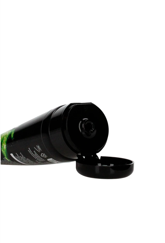 Shots Fist It CBD lubrikantas – 3,4 fl uncijos / 100 ml