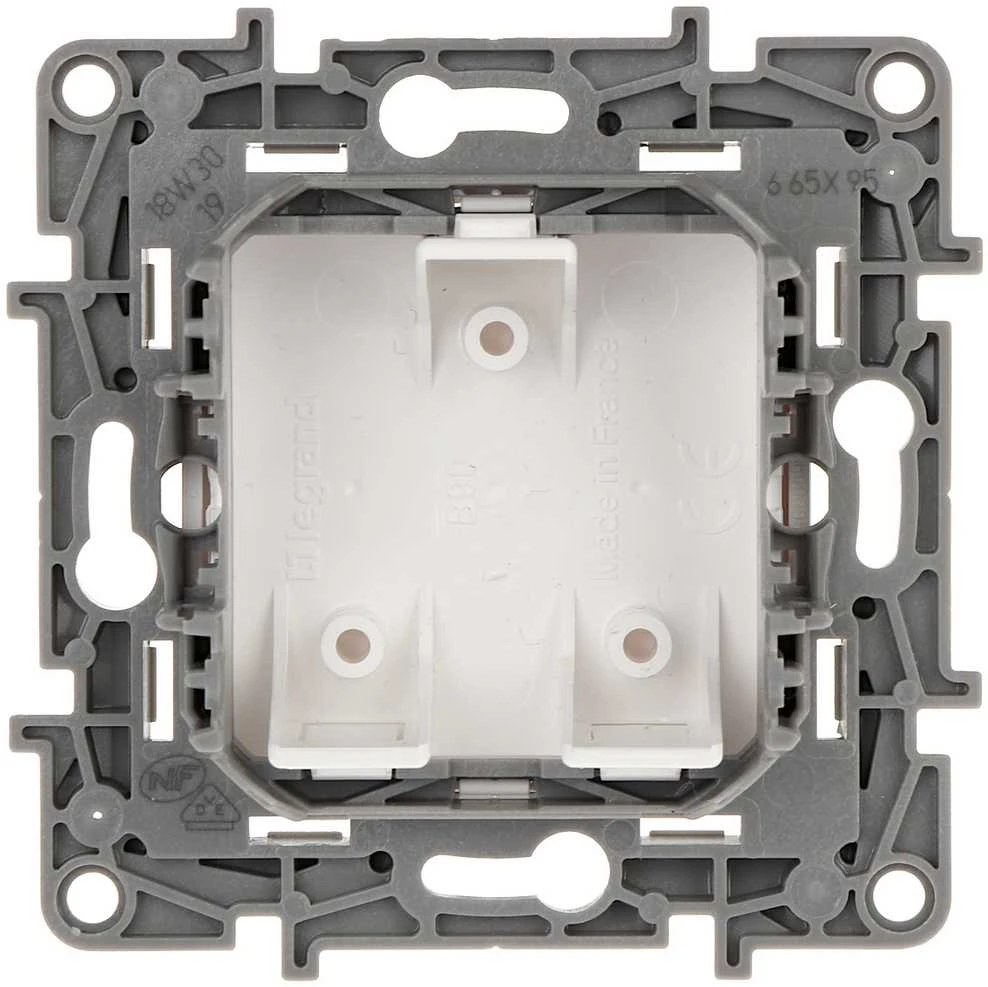 ADAPTERIS + AKLĖ LE-665195 Niloe, Mosaic LEGRAND