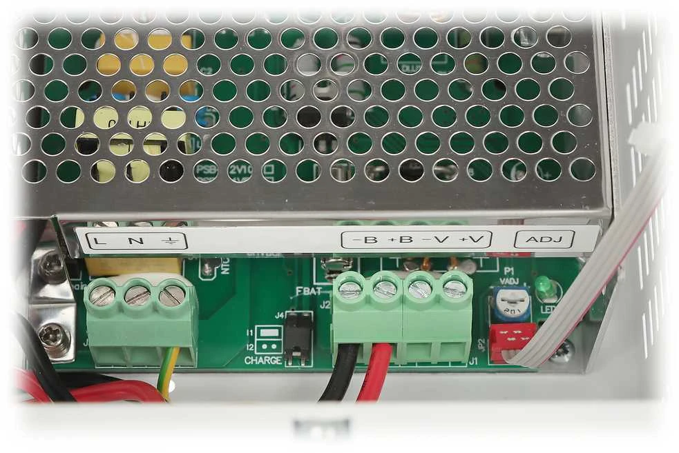 Pulsar HPSB-12V10A-C maitinimo bloko jungčių gnybtai