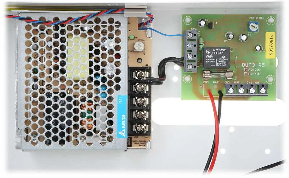ZBF-12V/4A maitinimo adapterio vidinė konstrukcija