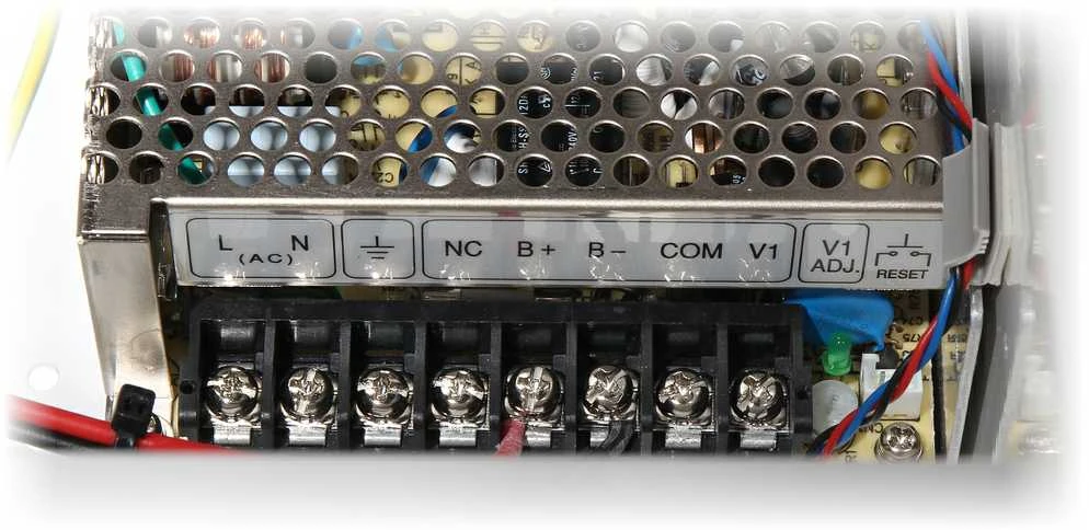 Maitinimo adapteris ZBF-12V/10A: gnybtų bloko detalė