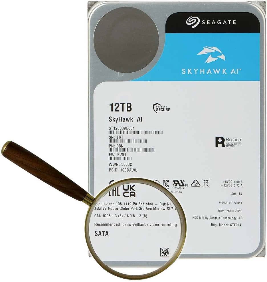„SEAGATE“ stebėjimo dirbtinio intelekto „Skyhawk“ 12 TB kietasis diskas SATA 6 Gb/s 256 MB talpykla 8,9 cm 3,5 colio CMR helio juodas