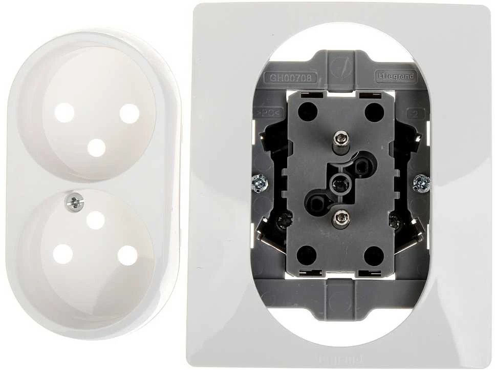 DVIGUBAS LIZDAS LE-764541 Niloe 230 V 16 A LEGRAND