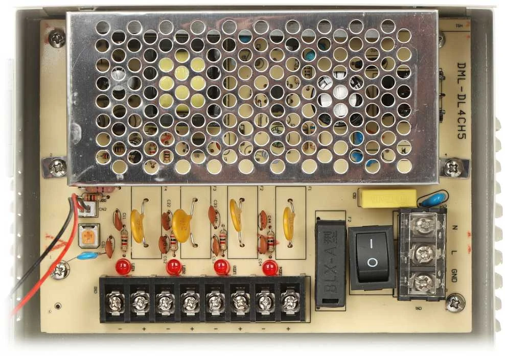TST IMPULSINIS MAITINTUVAS 12V/3.3A/PA4