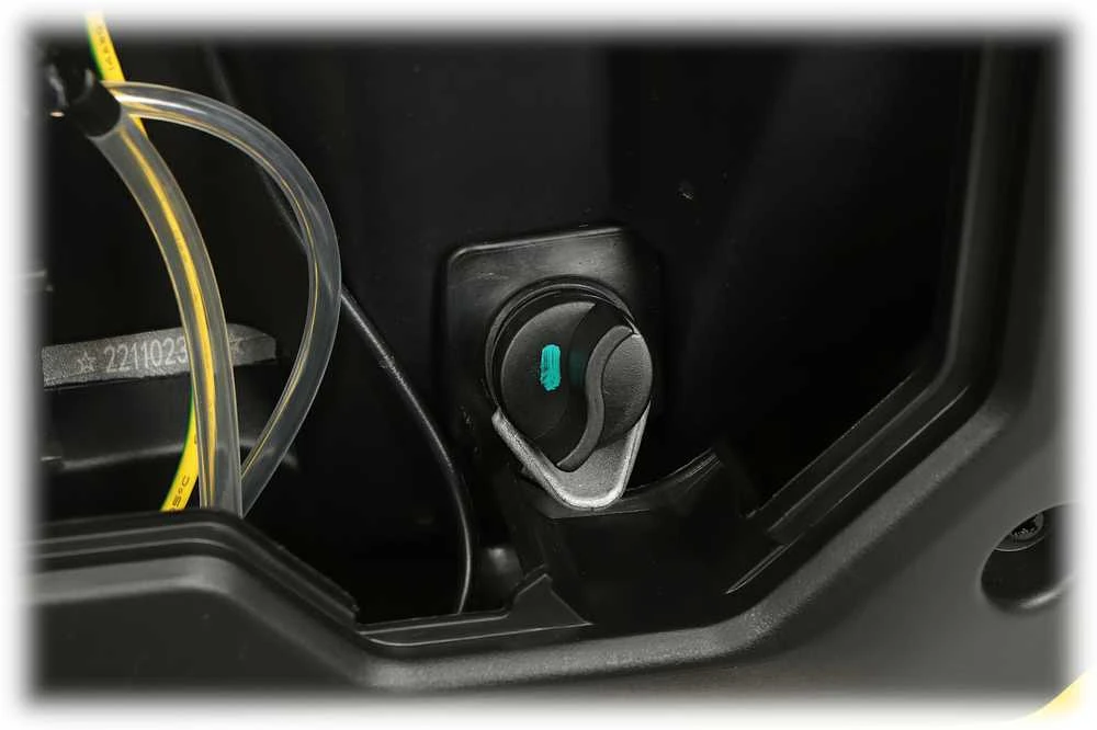 Delta INVERTERIO ENERGIJOS GENERATORIUS DY-2010/IS-B 1800 W Dynamo