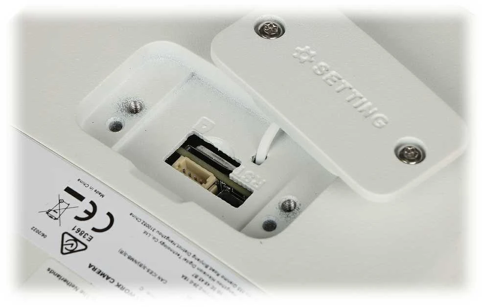„Hikvision“ vaizdo kamera DS-2CD2T87G2P-LSU/SL(C) (balta, 8 MP, 40 m. LED, „ColorVu“, panoraminė 180°)