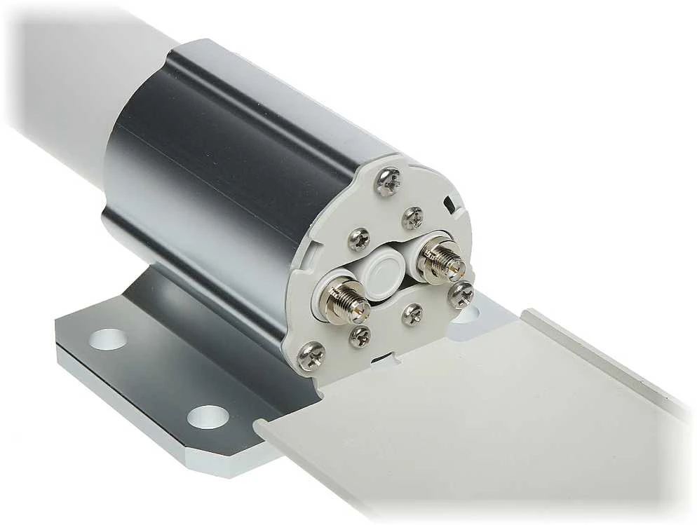 Maršrutizatorius ĮVAIRIAKRYPTĖ ANTENA AMO-5G13 UBIQUITI 5,45 GHz ... 5,85 GHz 13 dBi