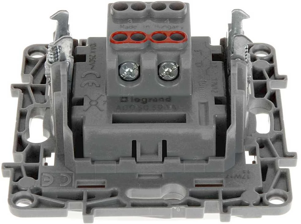 KRYŽMINIS JUNGIKLIS LE-764504 Niloe 10 A LEGRAND