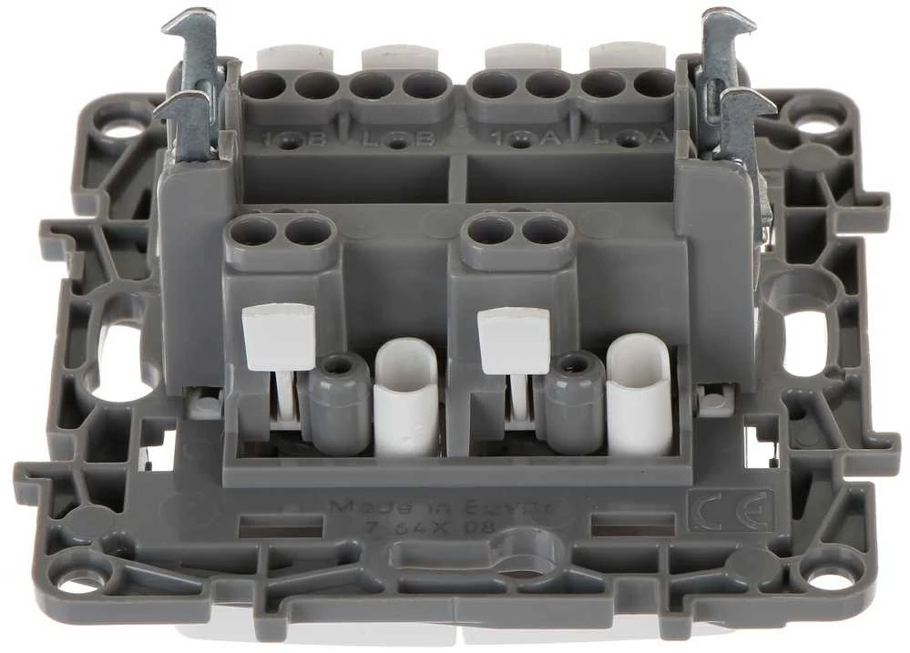 MOMENTINIS DVIGUBAS MYGTUKAS LE-764508 Niloe 230 V 6 A LEGRAND